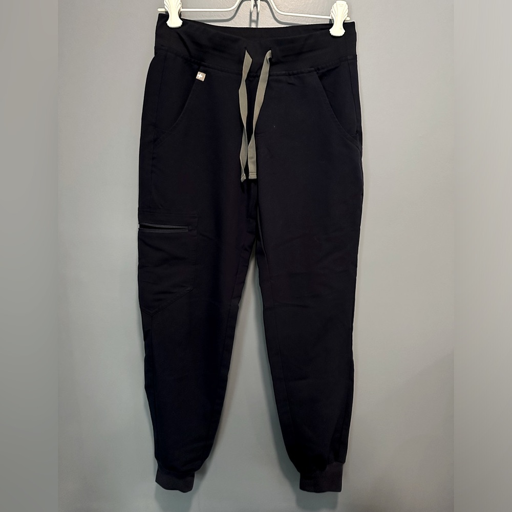 Figs Zamora jogger scrub pant - navy